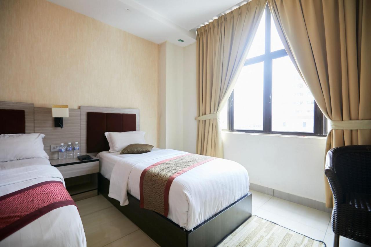 Dolphin Hotel, Chow Kit Kuala Lumpur Extérieur photo