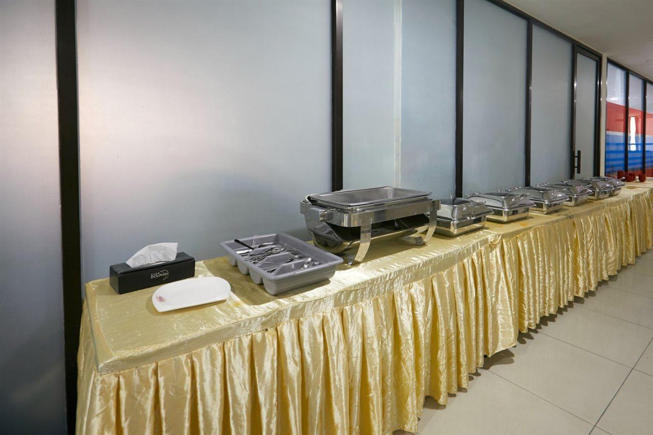 Dolphin Hotel, Chow Kit Kuala Lumpur Extérieur photo