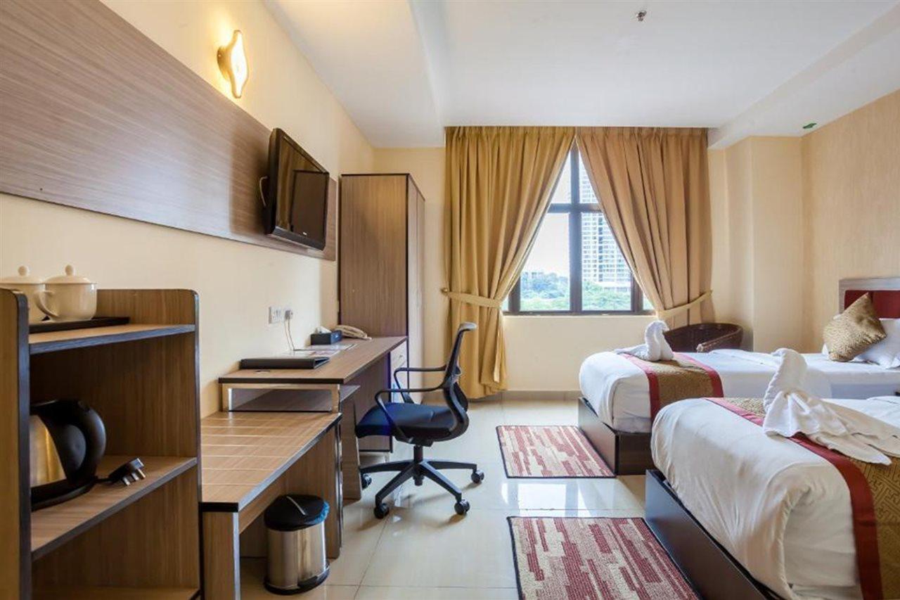 Dolphin Hotel, Chow Kit Kuala Lumpur Extérieur photo