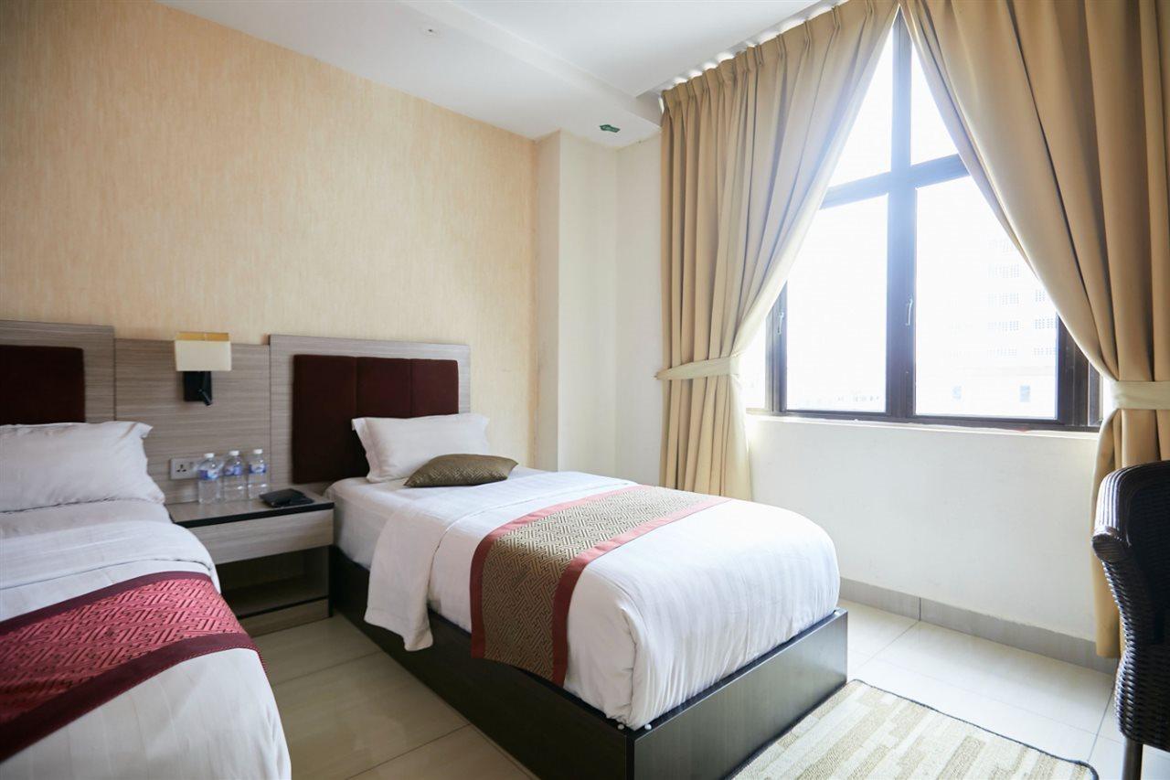 Dolphin Hotel, Chow Kit Kuala Lumpur Extérieur photo